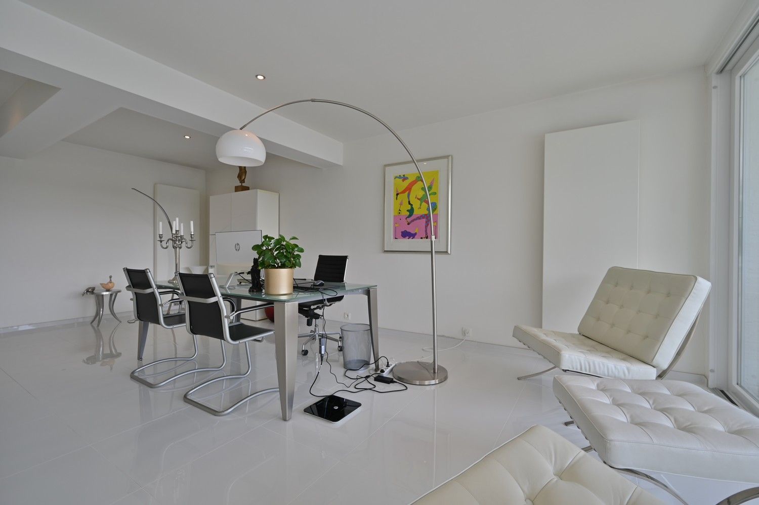 Ruime woning met zwembad en royaal poolhouse, op rustige locatie in Rekem, direct grenzend aan velden foto 15