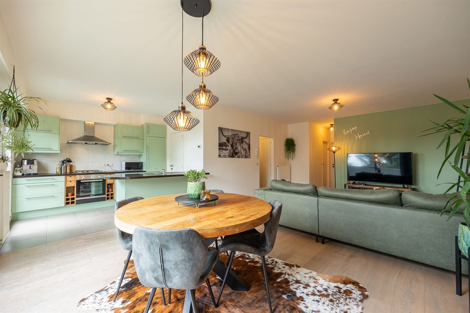 Appartement met twee slaapkamers met overdekte autostaanplaats foto 4