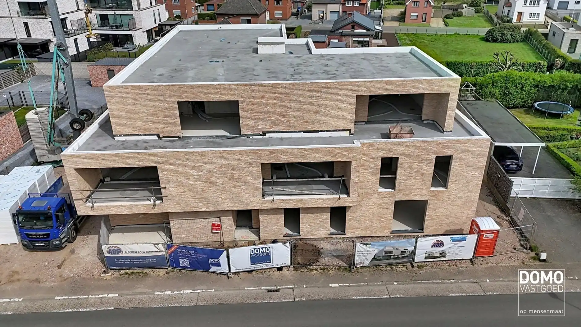 MODERN EN ENERGIEZUINIG NIEUWBOUWAPPARTEMENT MET 1 SLAAPKAMER, TERRAS EN AUTOSTANDPLAATS TE HAM CENTRUM foto 2