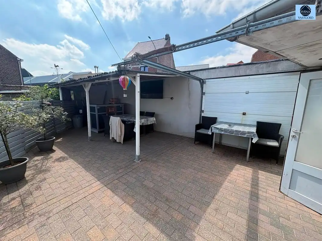 ZEER GOED GELEGEN WONING NABIJ CENTRUM foto 14