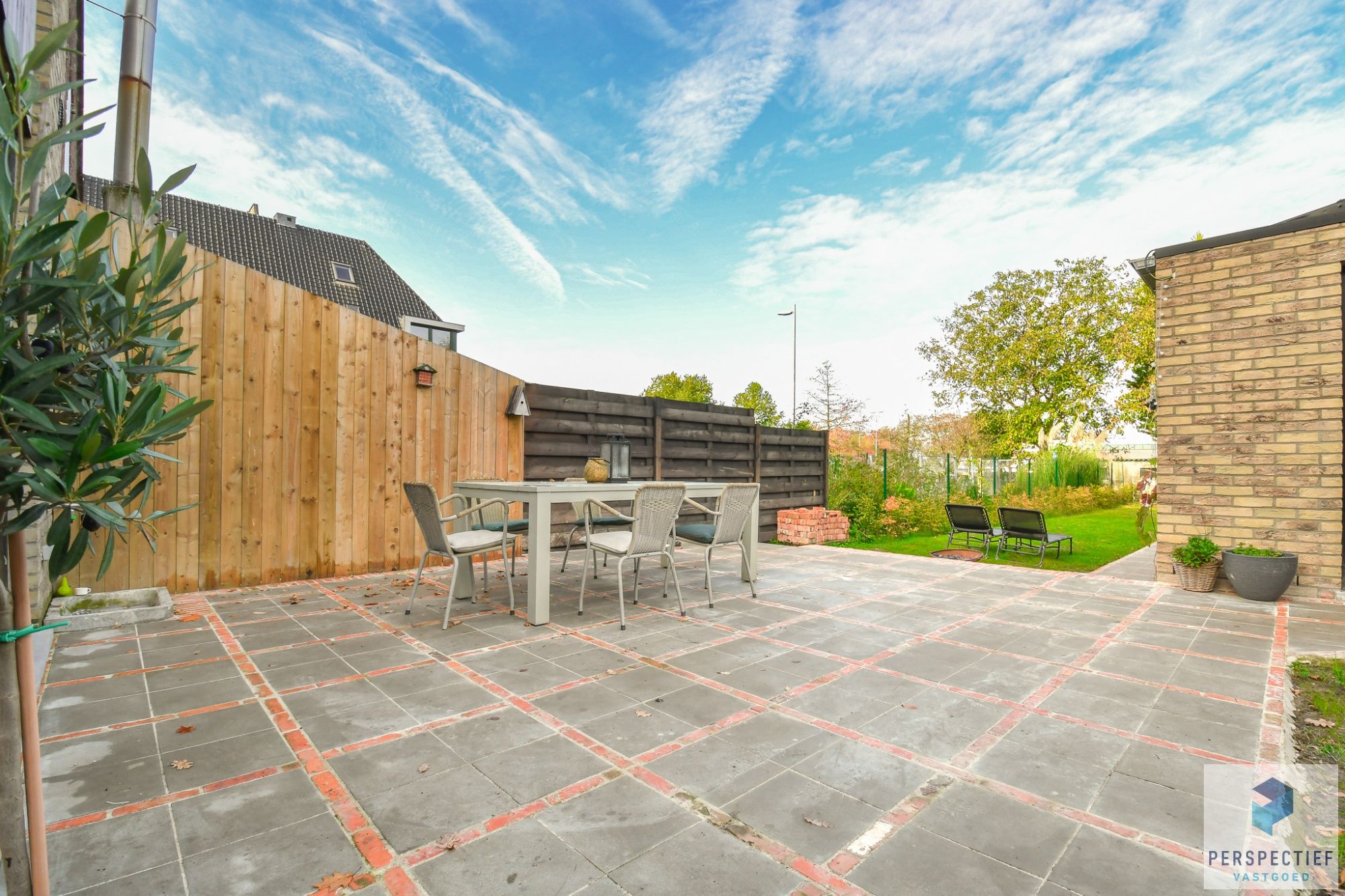 Uiterst GOED gelegen VERNIEUWDE woning met GROTE tuin foto 20