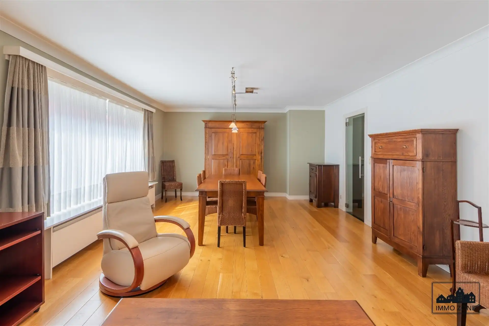 Gunstig gelegen 2 slaapkamer appartement met terras. foto 2