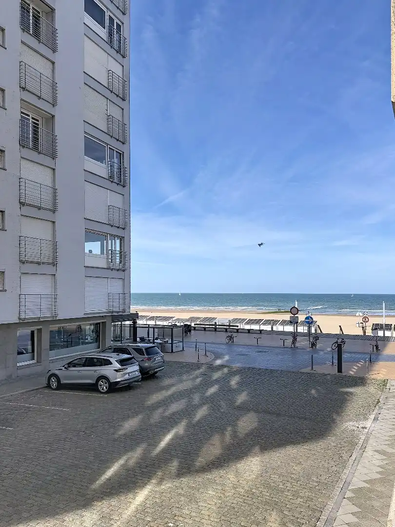 Prachtig gelegen zeezicht appartement met 2 slaapkamers - 2 terrassen.  foto 2