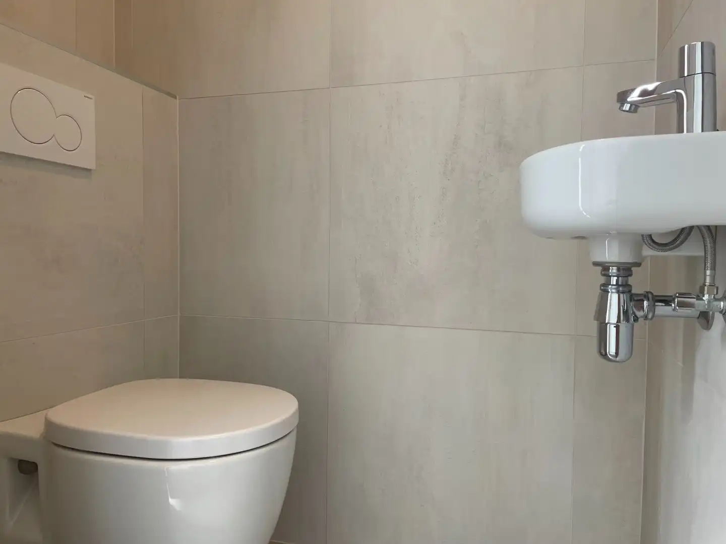 Moderne woning met 4 slaapkamers en garage in rustige buurt in Zwankendamme foto 7