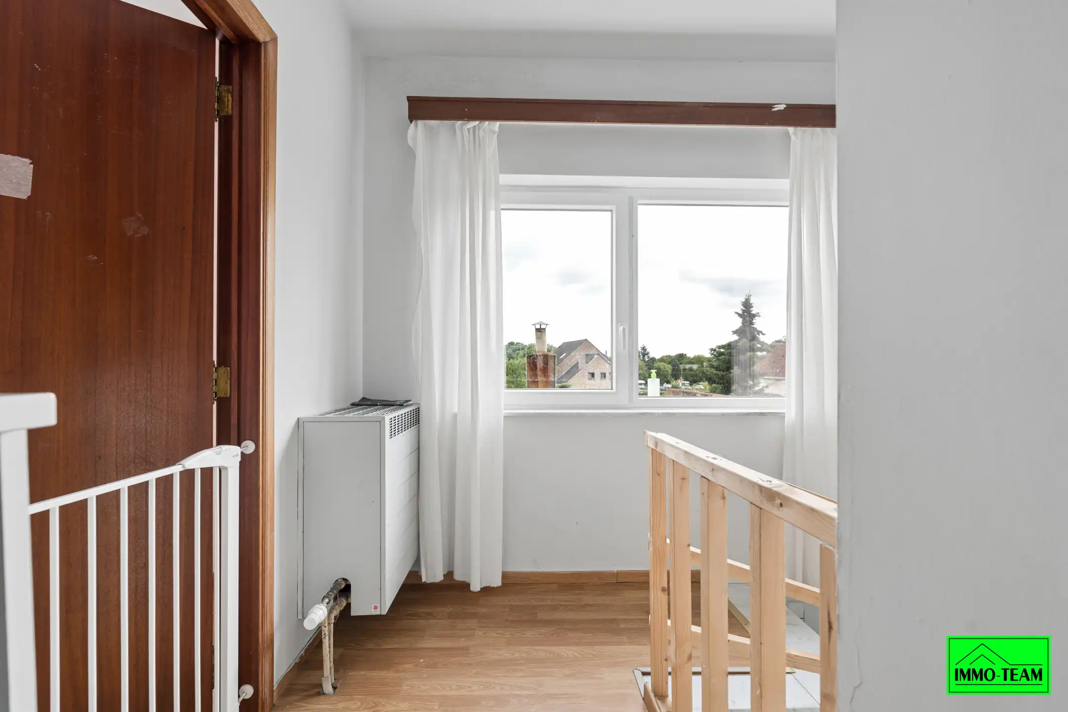 3-gevelwoning nabij Okegem dorp en station foto 15