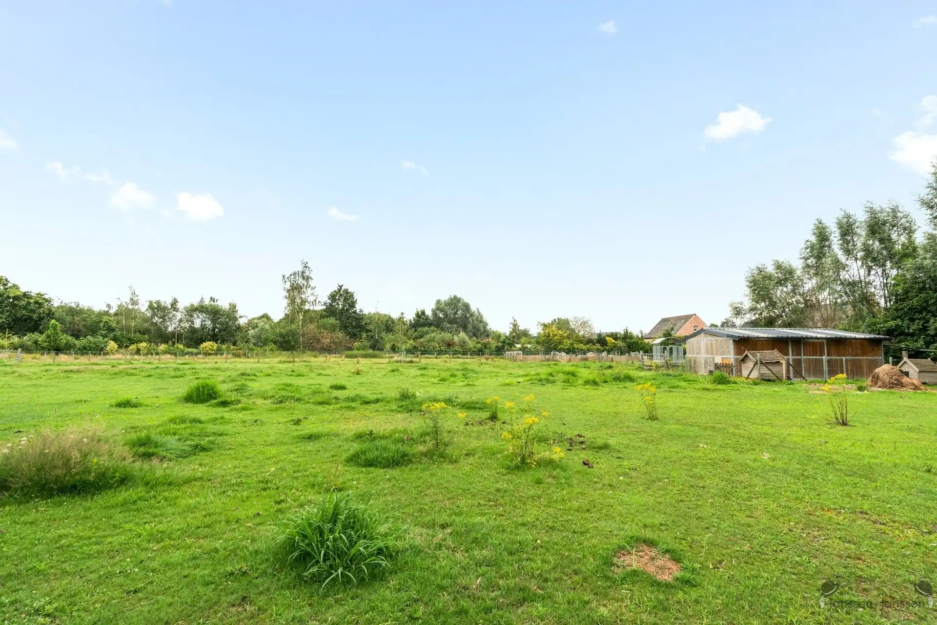 Moderne gezinswoning op een perceel van 6.940 m² met paardenaccommodatie foto 24