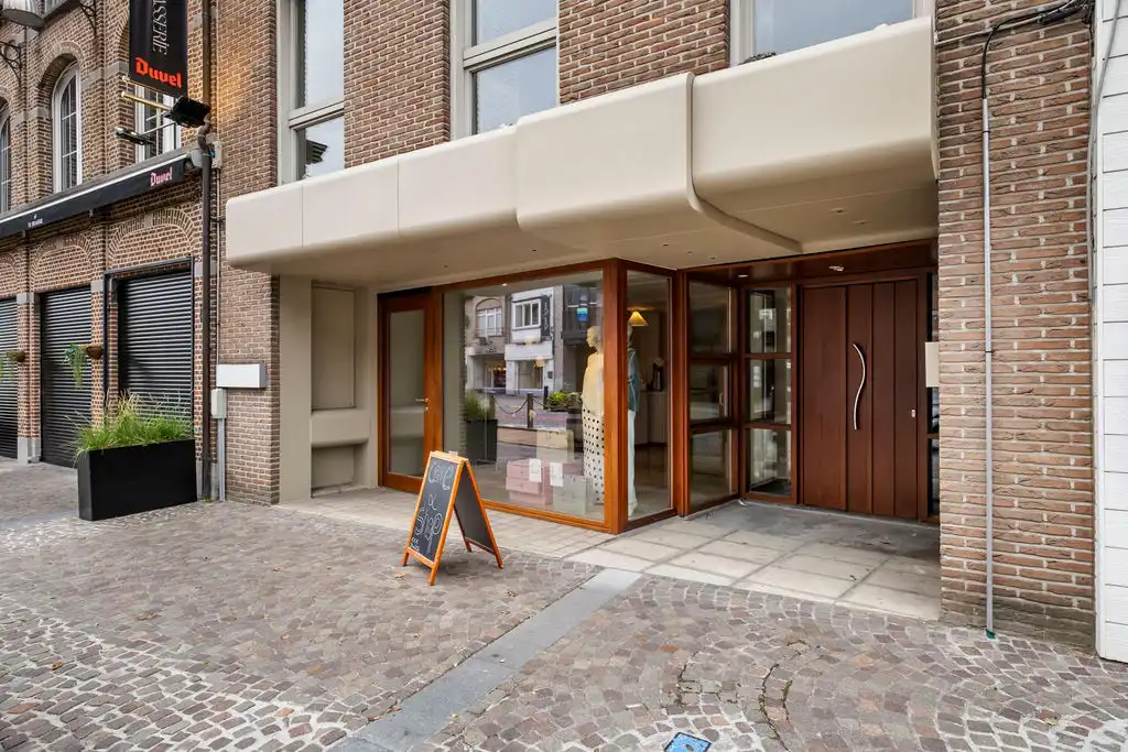 Uitzonderlijk handelspand in Avelgem! foto 6