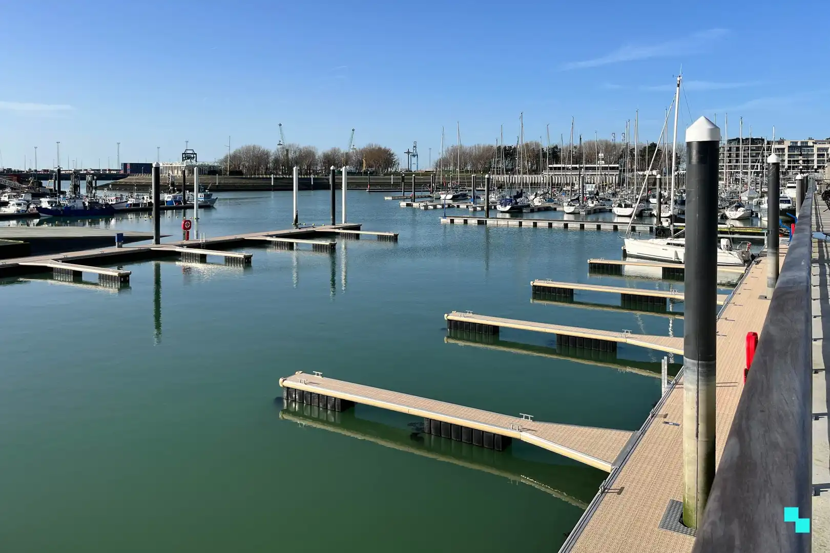 Stijlvol penthouse met zeezicht, royale terrassen en een dubbele garagebox foto 32