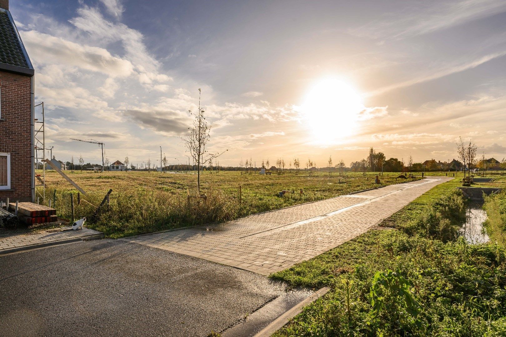 PERCEEL BOUWGROND VOOR HALF OPEN BEBOUWING 600 m² foto 2