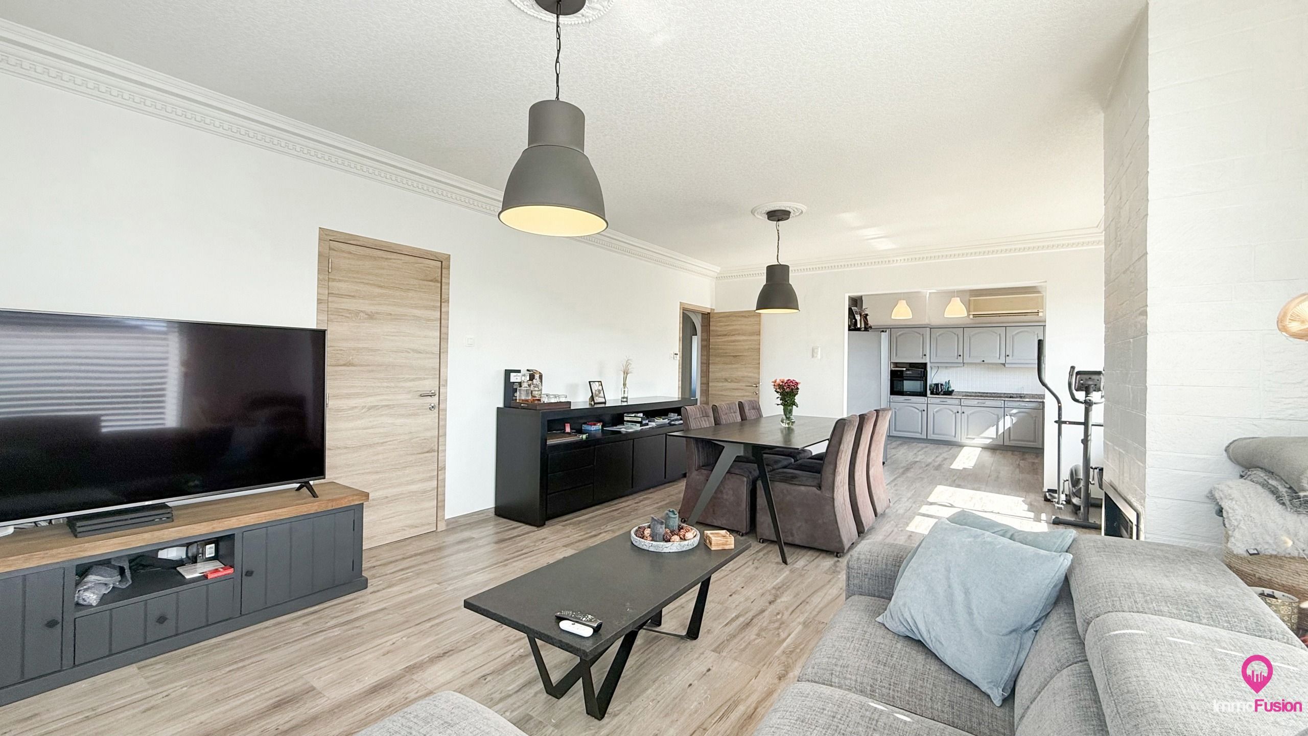 Open woning met bijgebouw van 60m² en 3 slpks op 8a36ca! foto 4