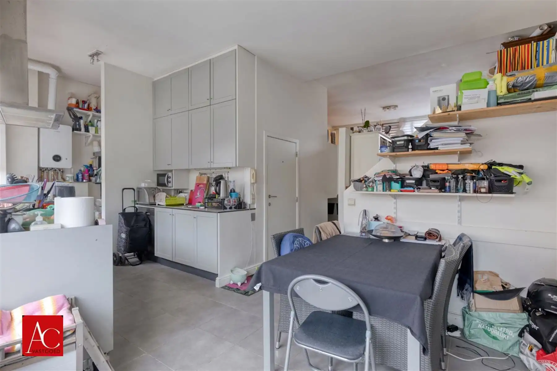 Appartementsgebouw bestaande uit 3 eenheden foto 20