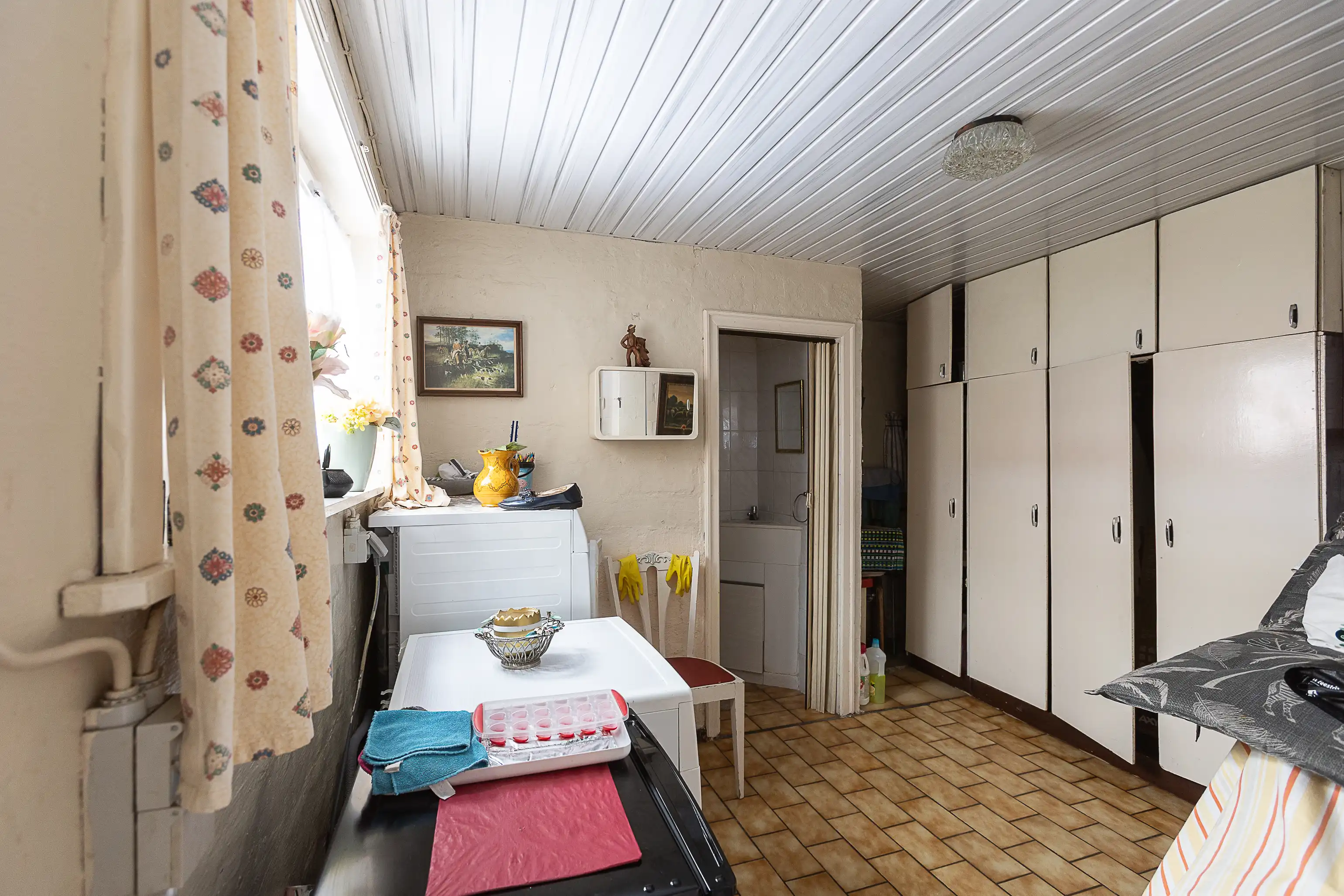 Te renoveren woning met prachtige tuin aan Drongengoedbos foto 10