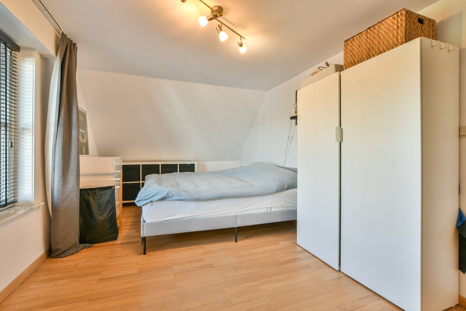 Prachtig gerenoveerde villa met charmante elementen in het centrum van Lissewege! foto 28