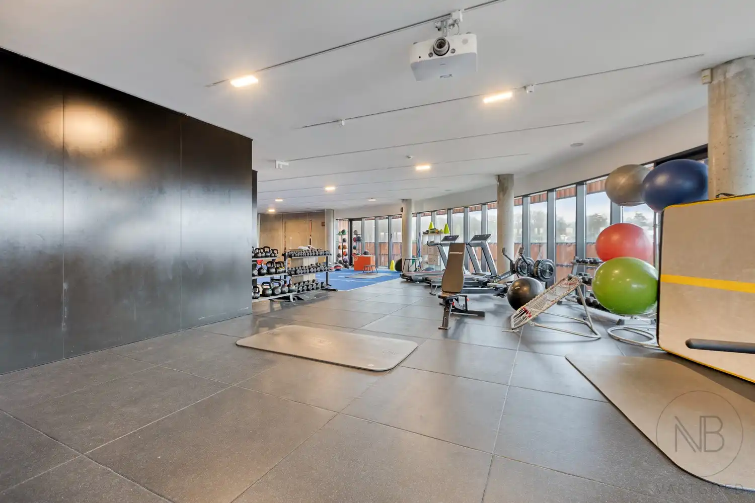 Instapklaar bedrijfsruimte van ca. 420 m² in het Botta-gebouw foto 7