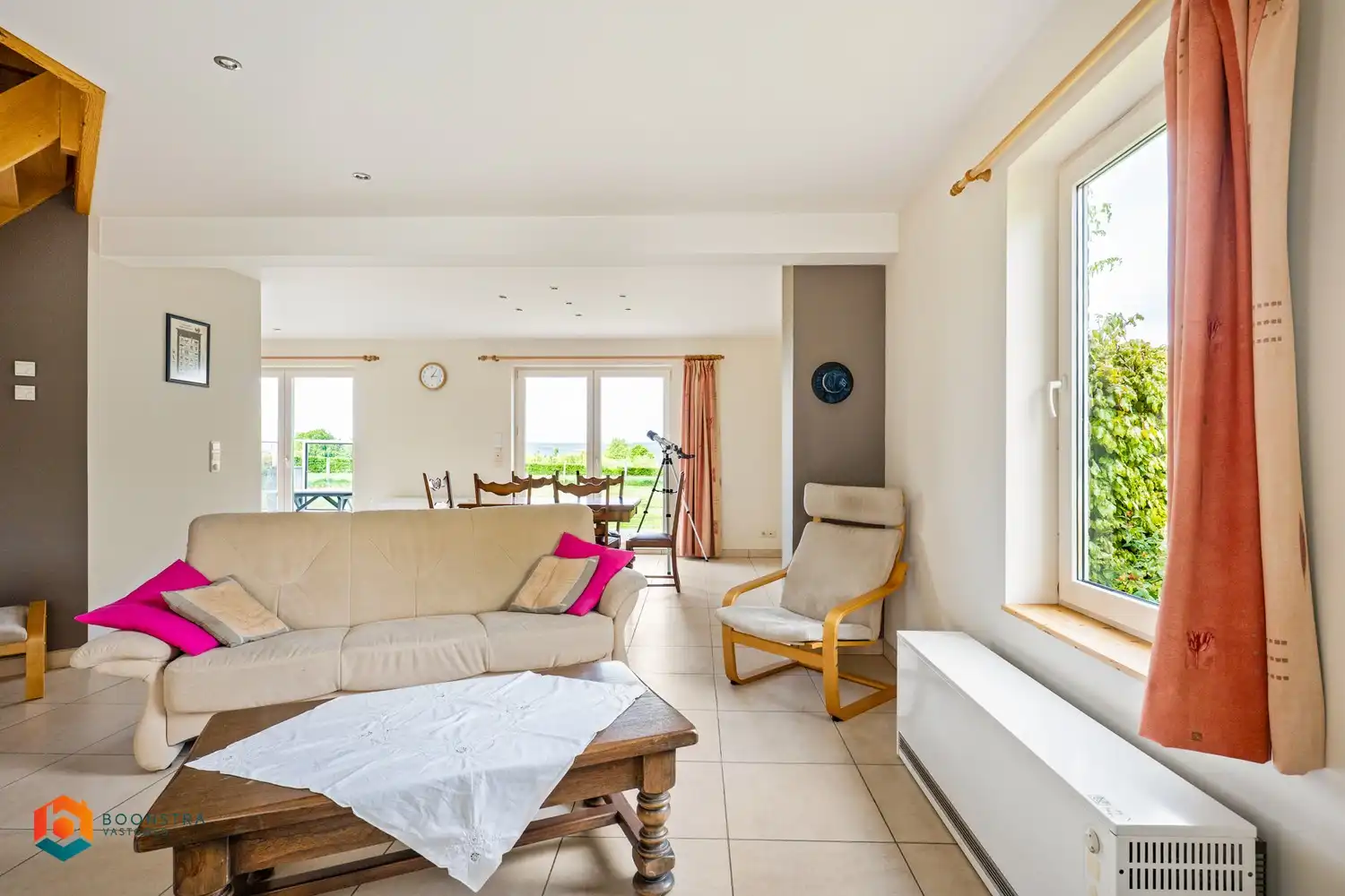 Instapklare woning met 4 slpkrs op perceel van 1122m² in regio Waimes foto 5