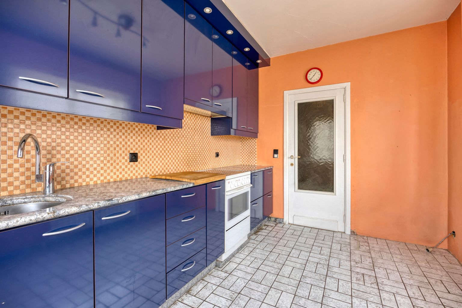 Bungalow van 176 m² met garage en tuin foto 11