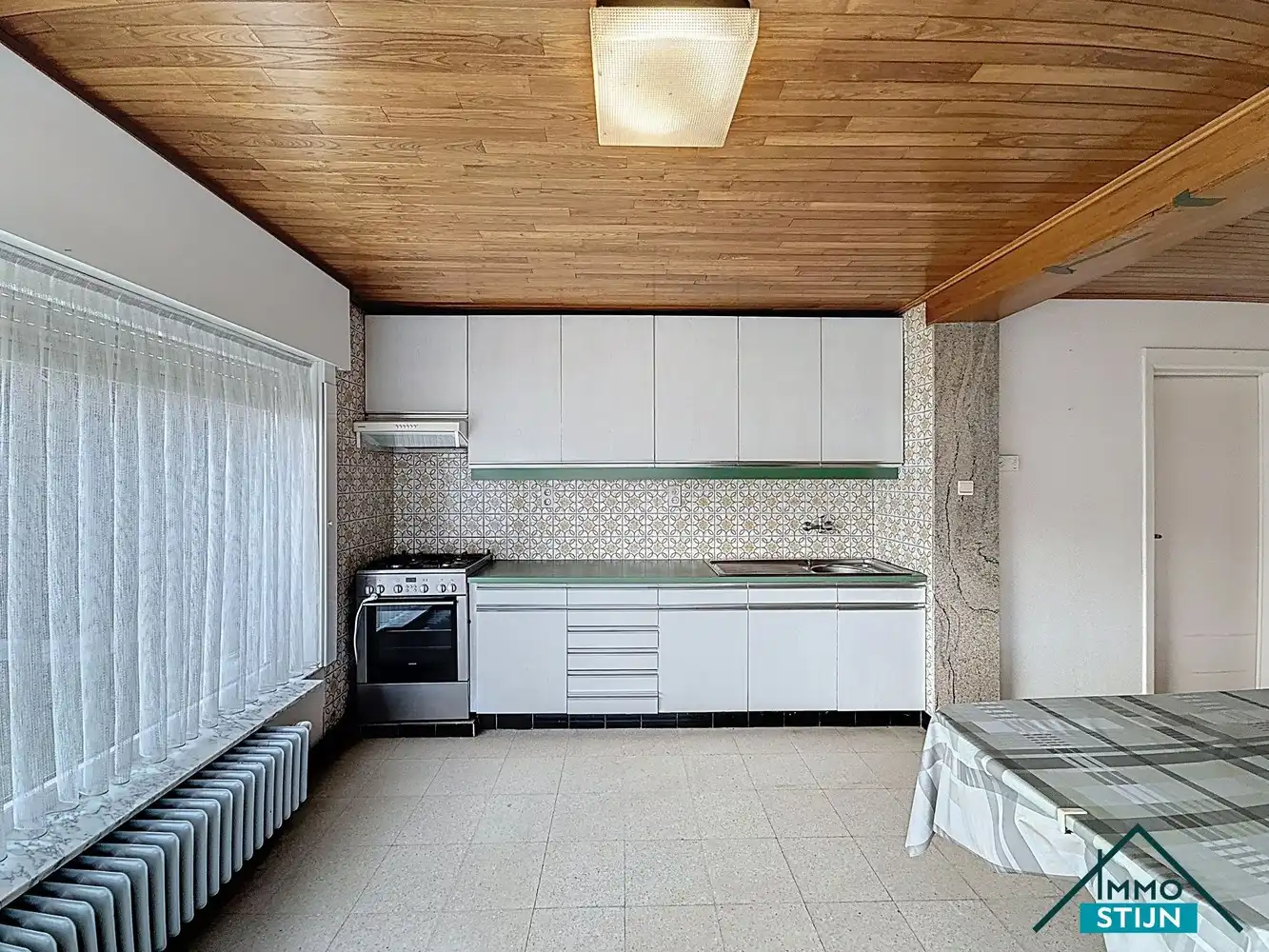 Ruime woning met drie slaapkamers foto 6