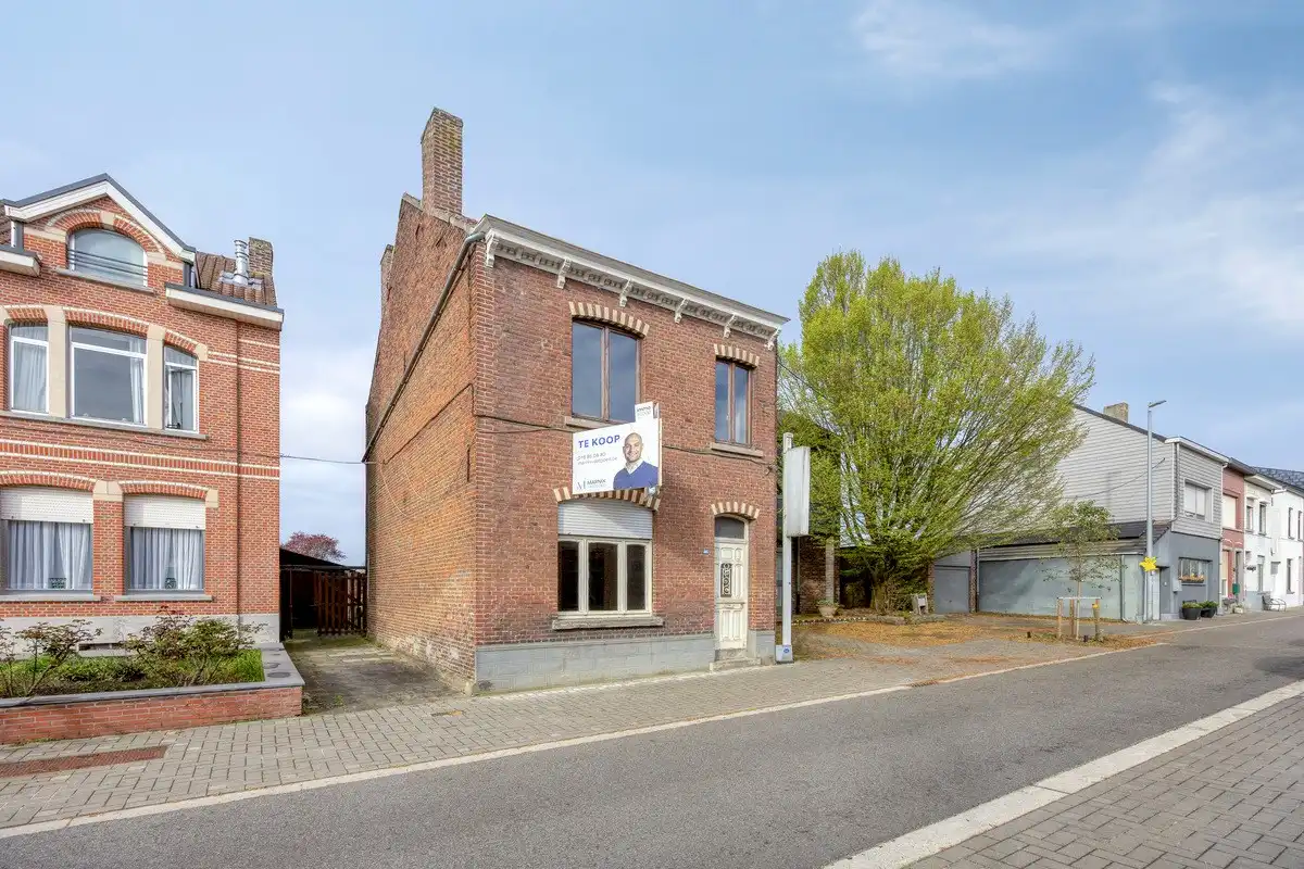 Half open bebouwing met 3 slaapkamers, tuin, terras en tuinhuis in Kessel-Lo! – EPC F kWh/m² - bewoonbare opp. 128 m² foto 2