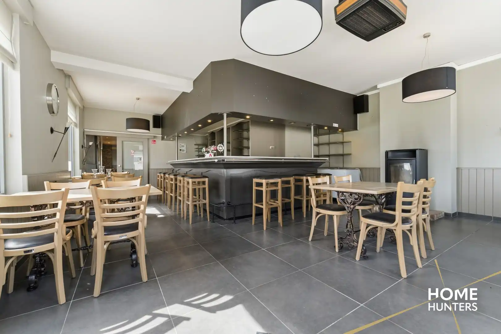 Unieke horecakans met enorme visibiliteit en potentieel – De Tommies, Dikkebusseweg 341 foto 2