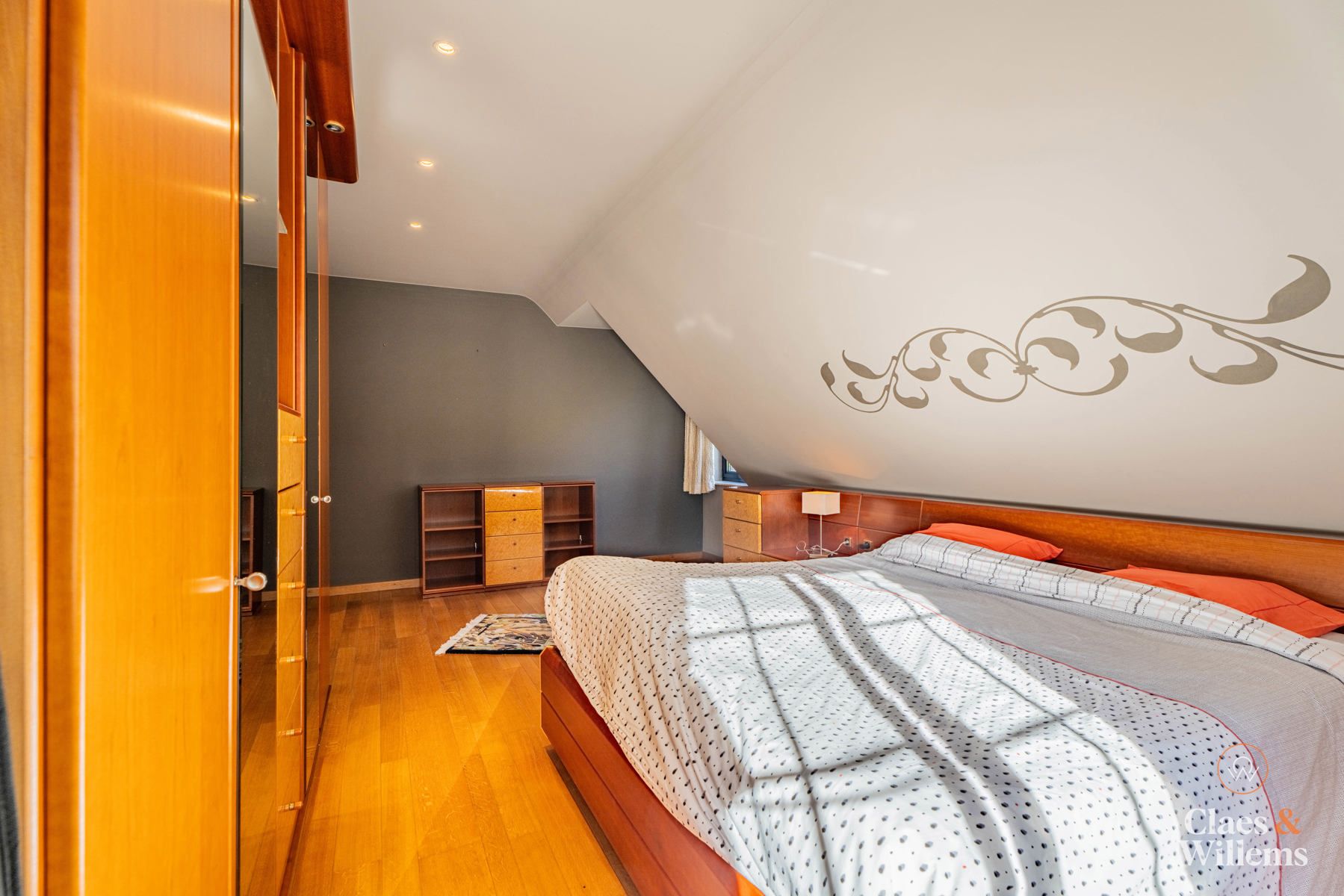 Ruime gezinswoning met praktijk- of kantoorruimte foto 22