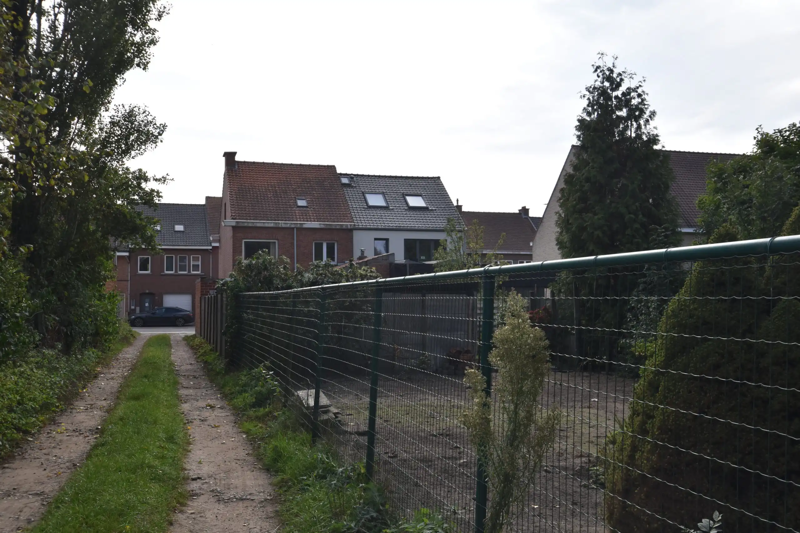 Ben je op zoek naar een gezellige renovatiewoning met uitzonderlijk veel potentieel? foto 7