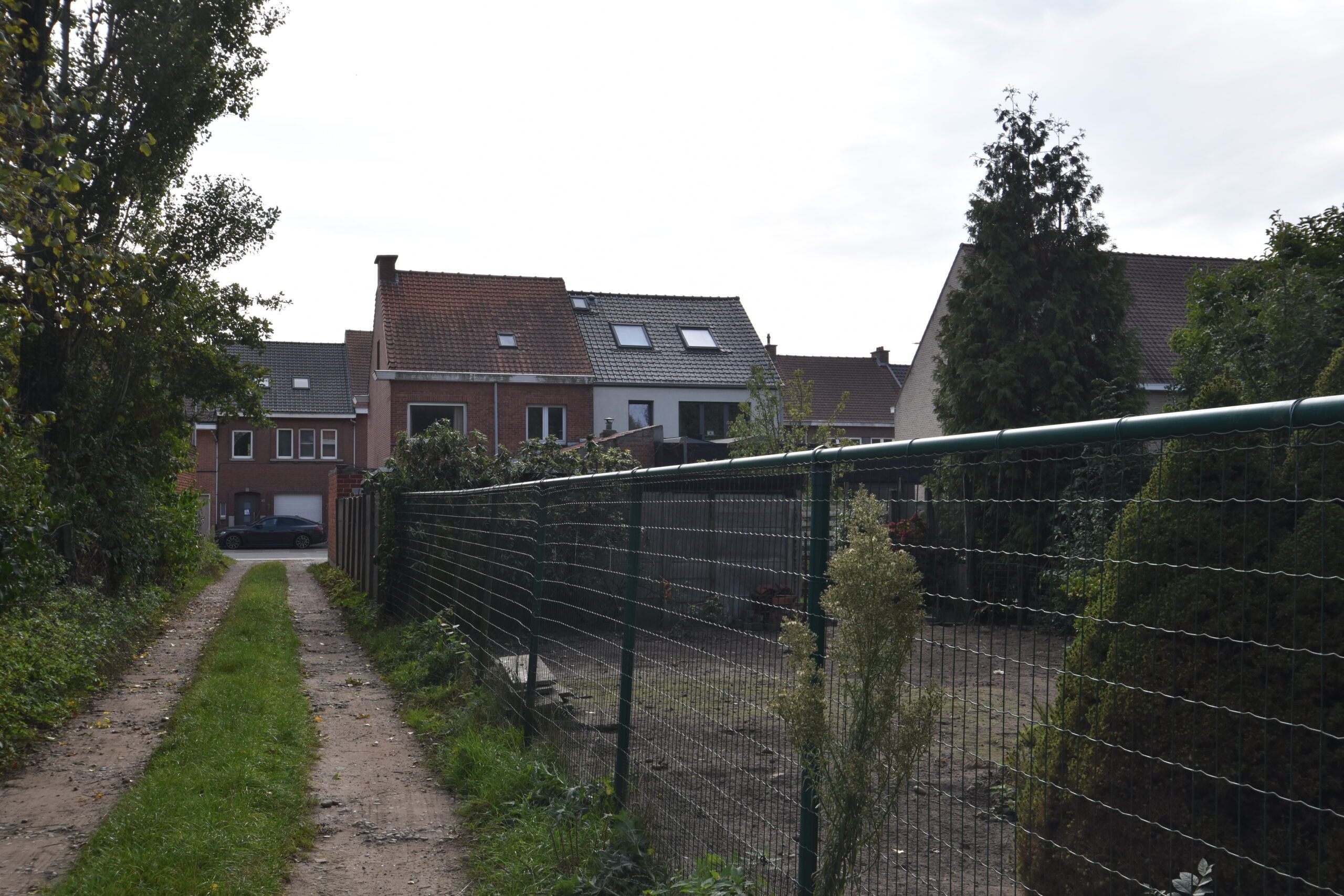 Ben je op zoek naar een gezellige renovatiewoning met uitzonderlijk veel potentieel? foto 7