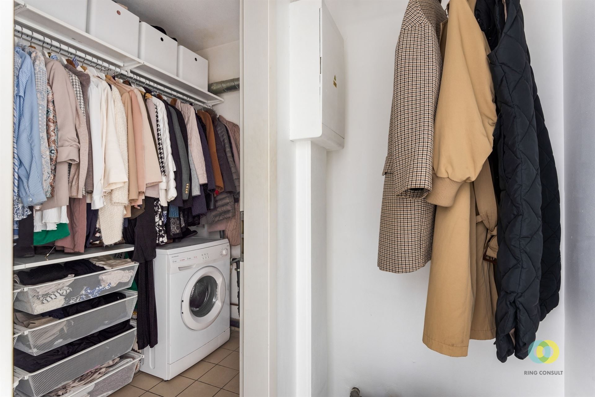 Lichtrijk appartement met 2 slaapkamers + garage foto 11