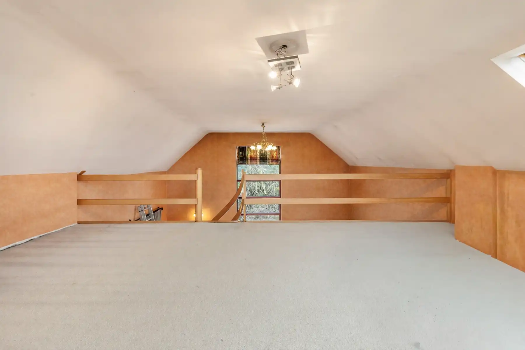 ruime gezinswoning op een prachtig perceel te Zele foto 4