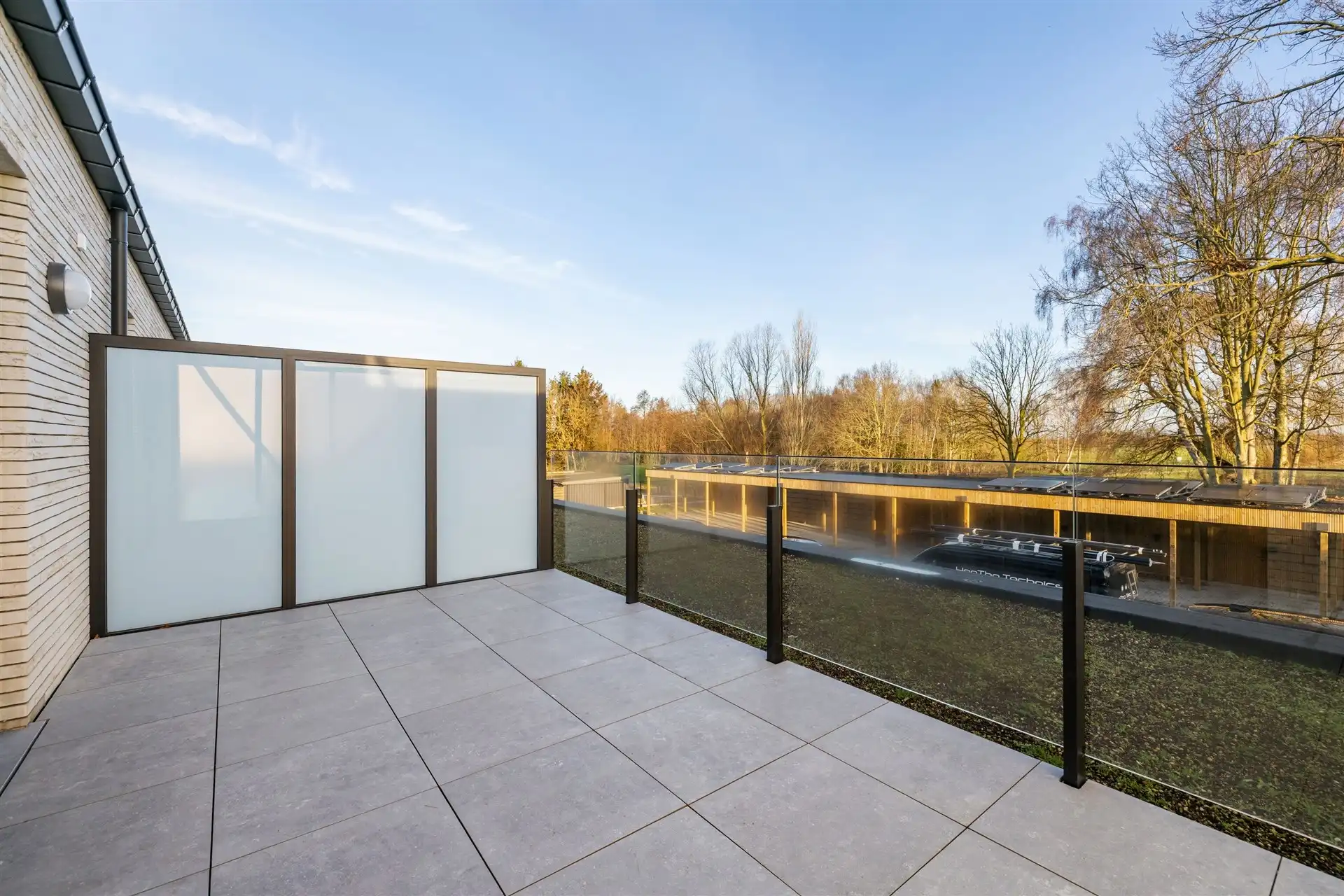 Ruim en lichtrijk appartement met 2 slaapkamers en mooi terras (121m²) met 2 slaapkamers en aangenaam terras foto 9