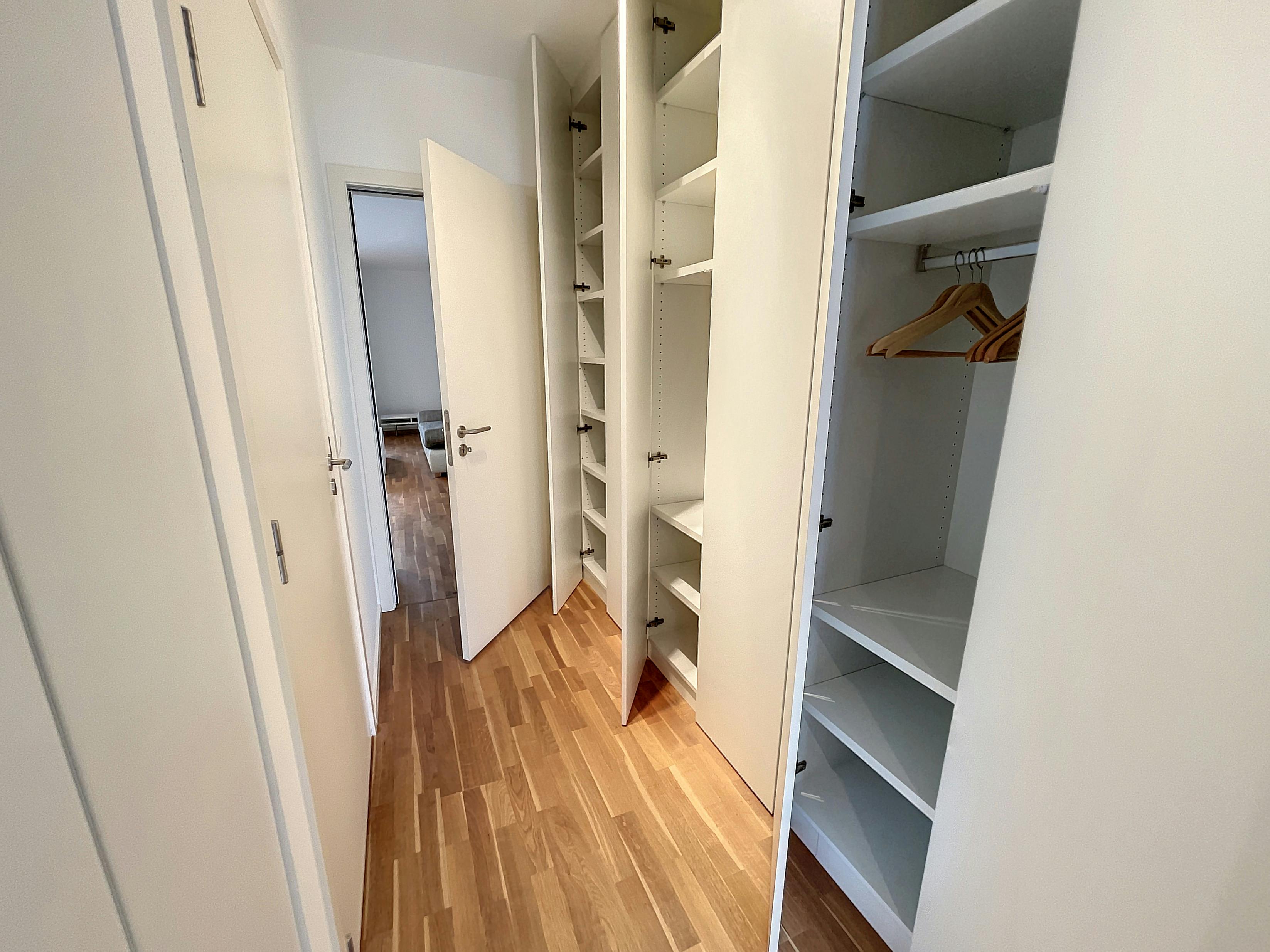 Appartement te Brussel nabij Rouppe en Zavel foto 10