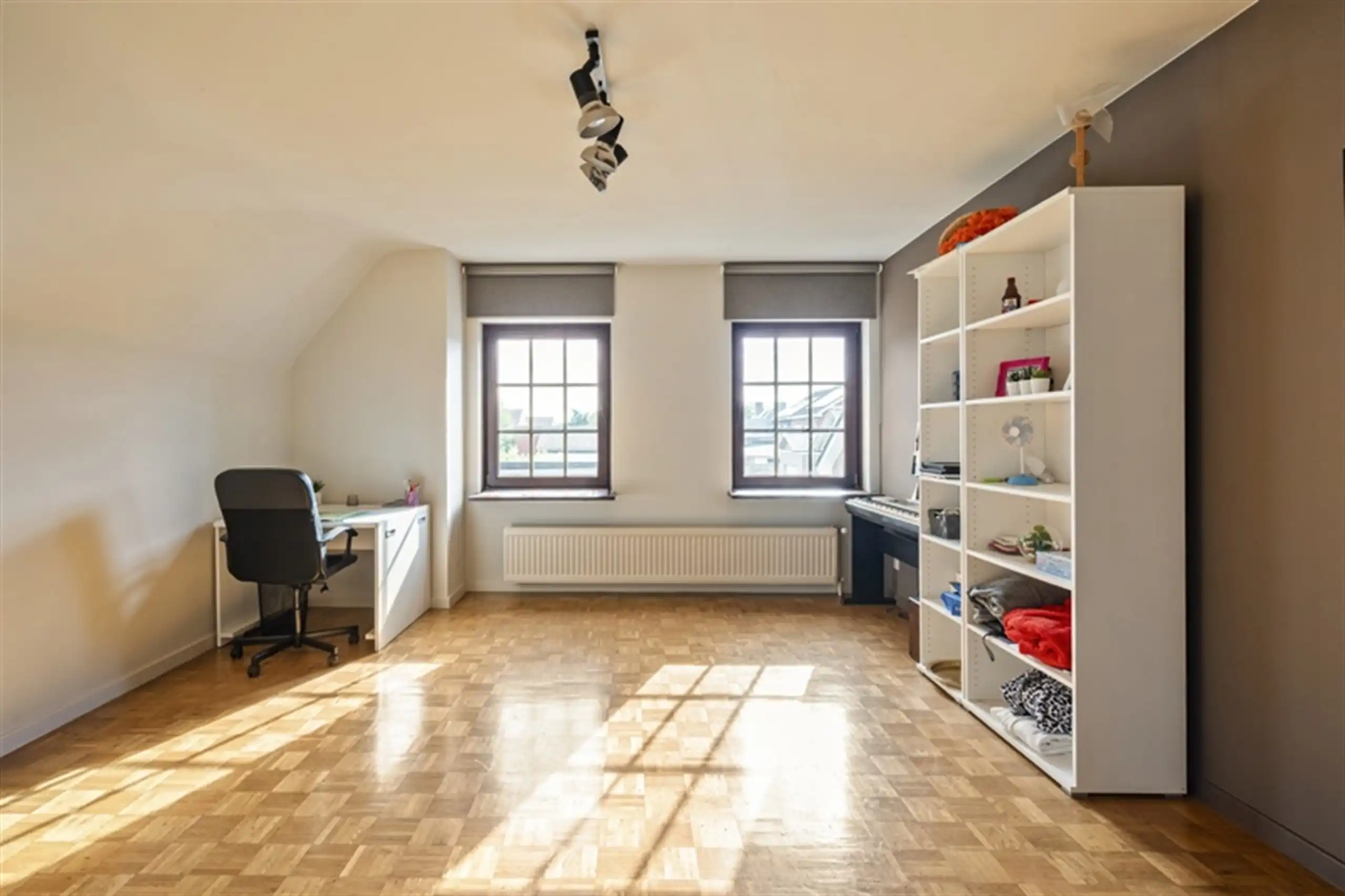 Kom binnen, kom dromen: royale eigendom op 3057 m² foto 23