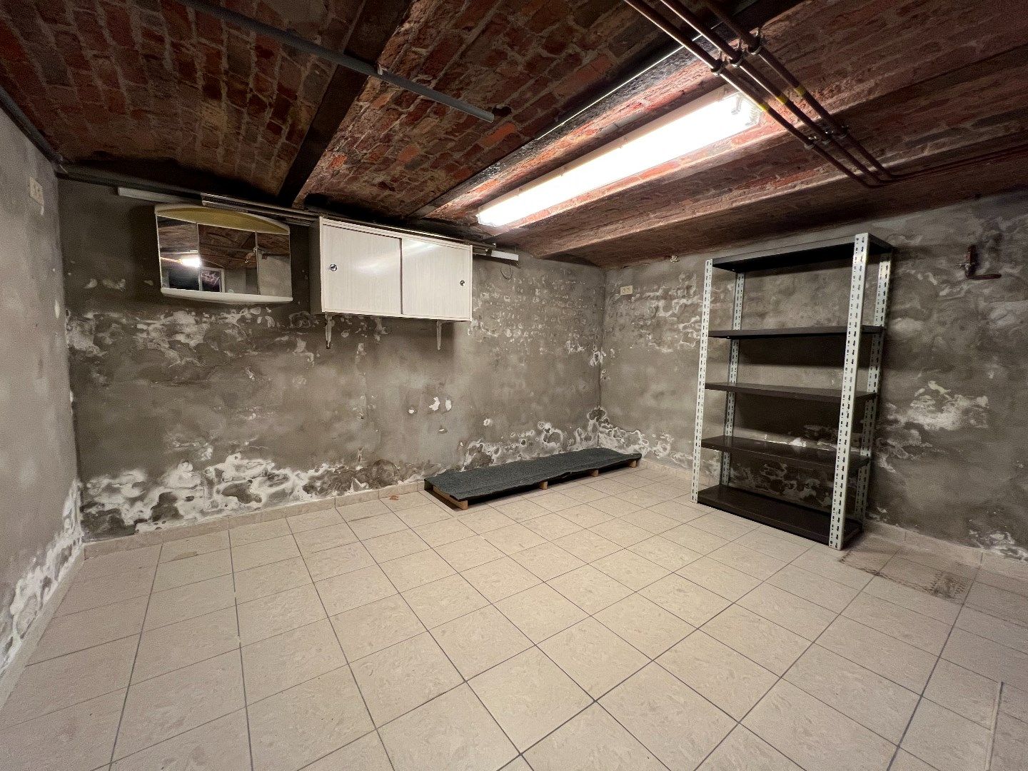 GEZELLIG APPARTEMENT MET 2 SLAAPKAMERS IN CENTRUM IEPER foto 18