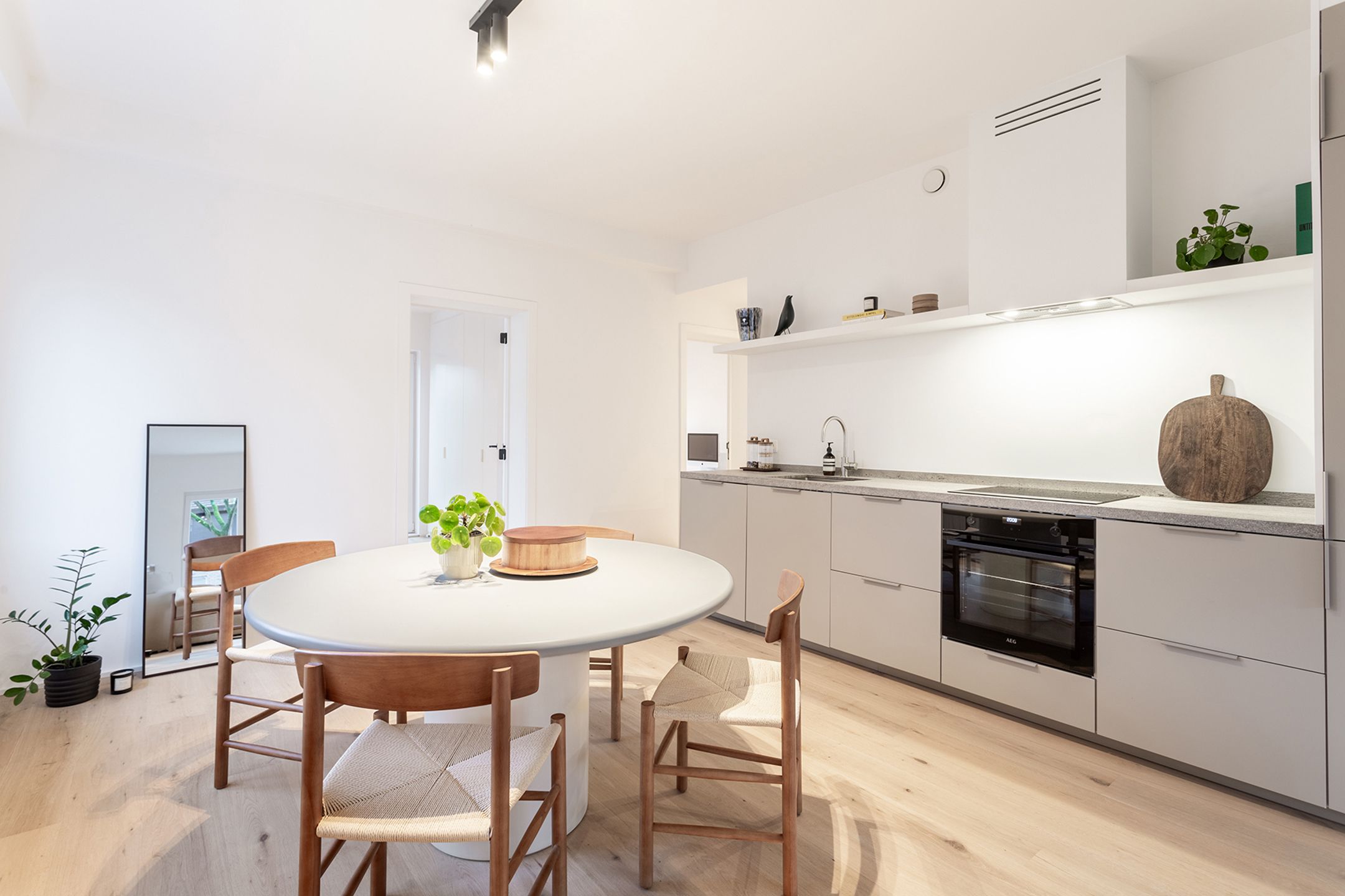 Top gerenoveerd appartement mét tuin foto 6