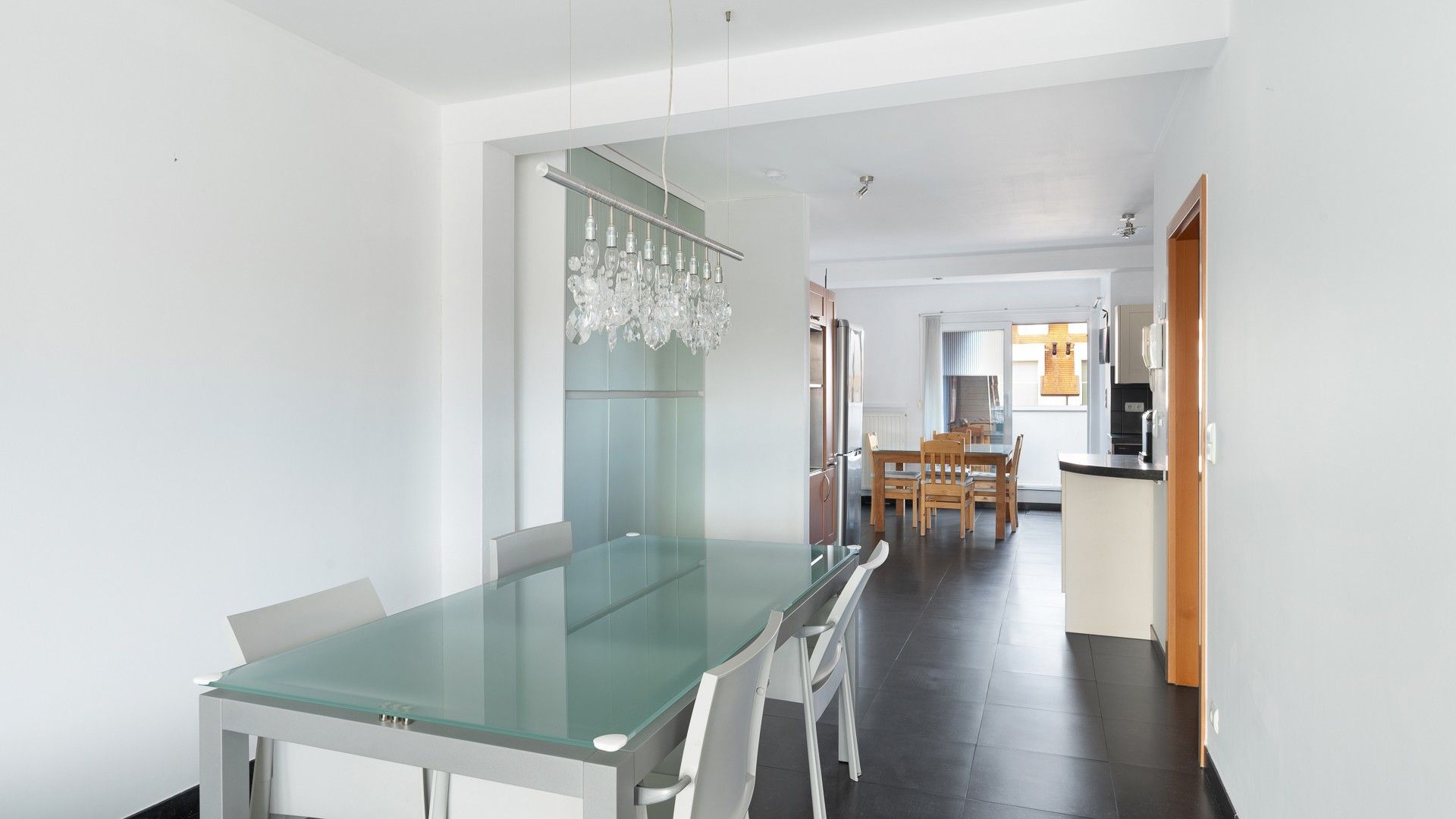 Appartement met unieke terrassen gelegen op wandelafstand van de zee en de winkels. foto 10