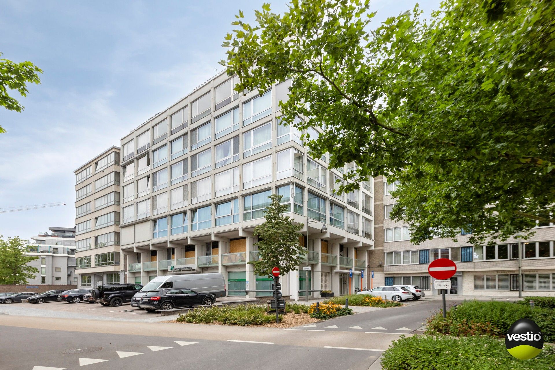 Klassevol, lichtrijk 3 slaapkamer appartement van 145 m² op het Leopoldplein. foto 19