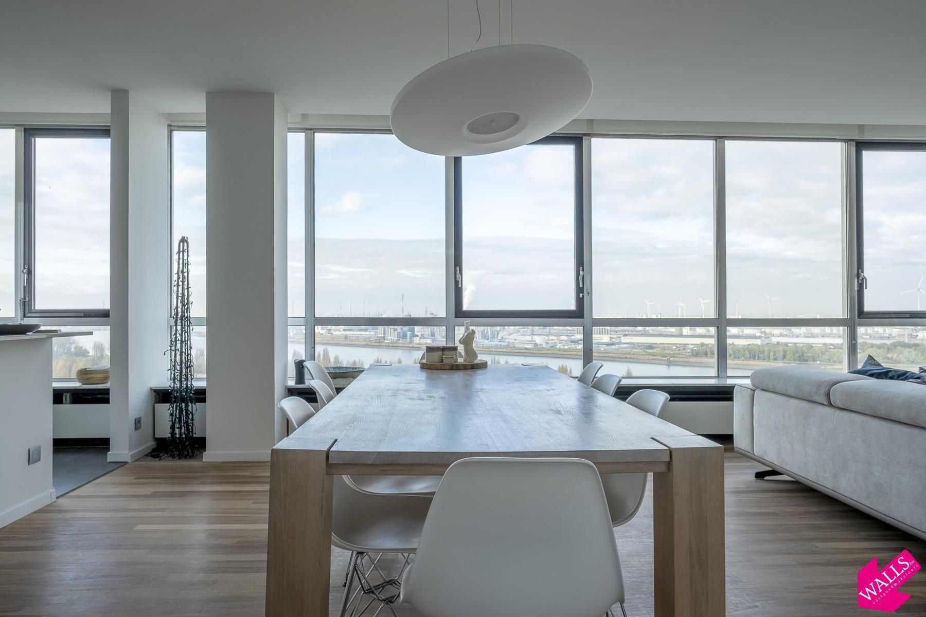 Gemeubeld appartement met prachtig uitzicht foto 5