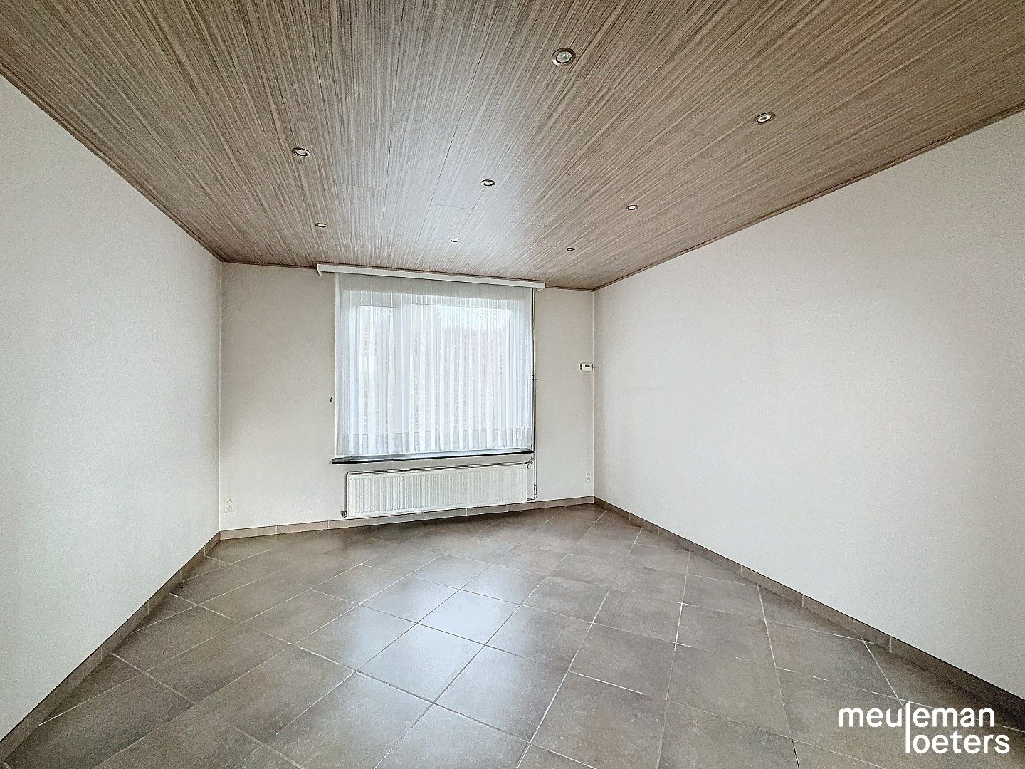 Te renoveren woning op ruim perceel foto 20