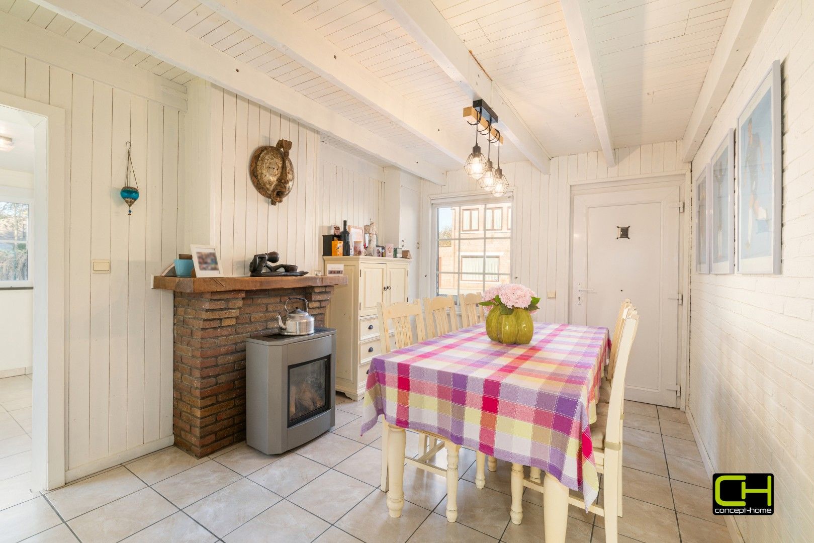 Knusse starterswoning te koop in LIEVEGEM! foto 5