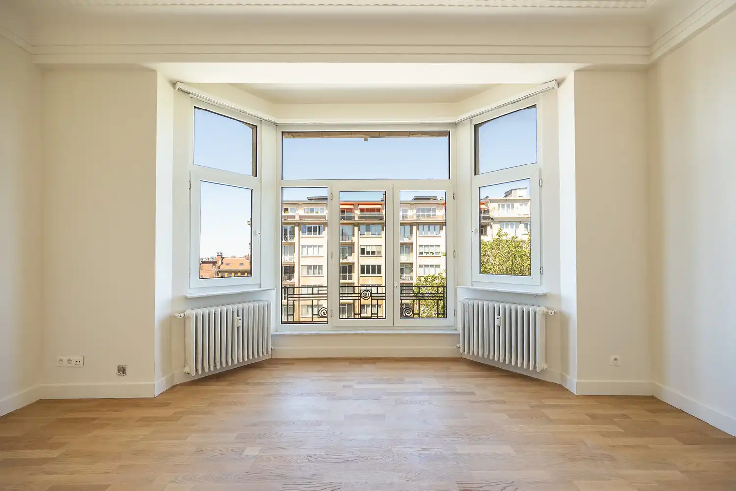 Instapklaar art-deco penthouse (165m² - 3 slk/2badk) op de prestigieuze Jan van Rijswijcklaan binnen de singel te Antwerpen foto 11