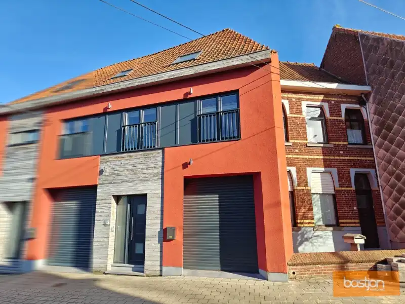 Instapklare bel-etage nabij het centrum. foto {{pictureIndex}}