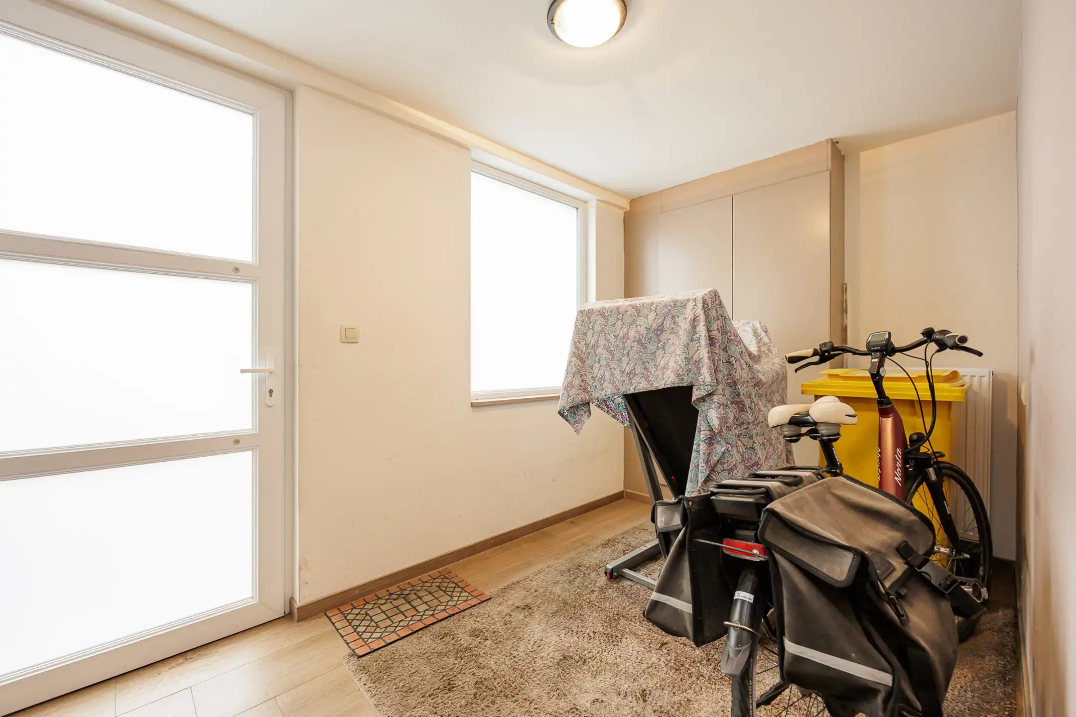 Instapklare  woning met drie slaapkamers en stadstuintje foto 27