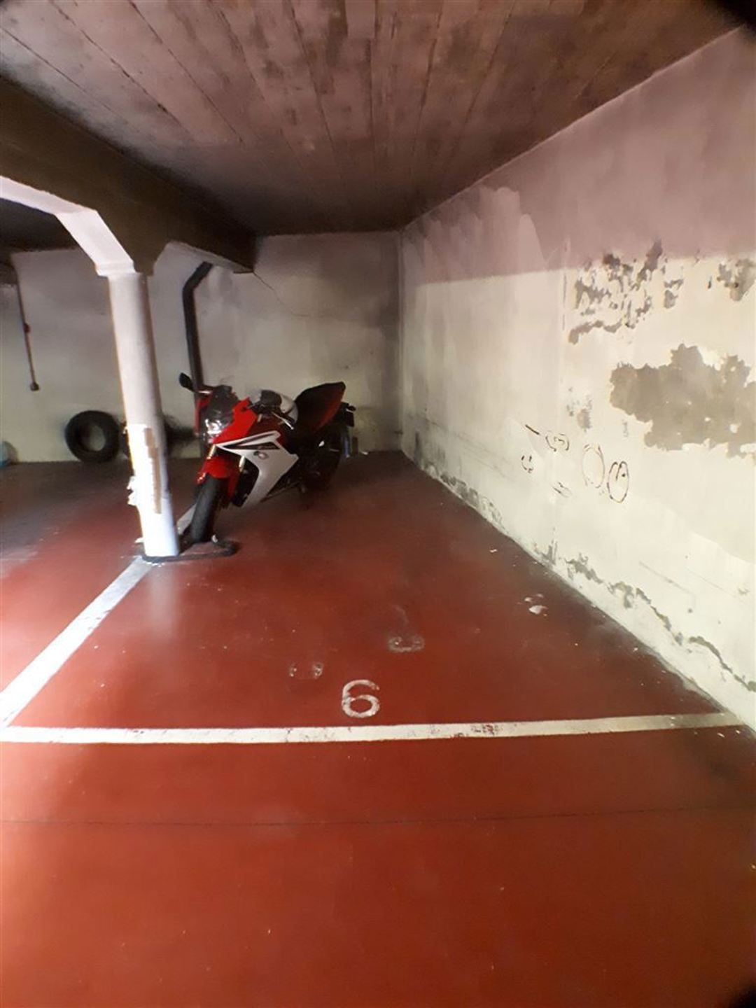 Parking/garage/box foto 8