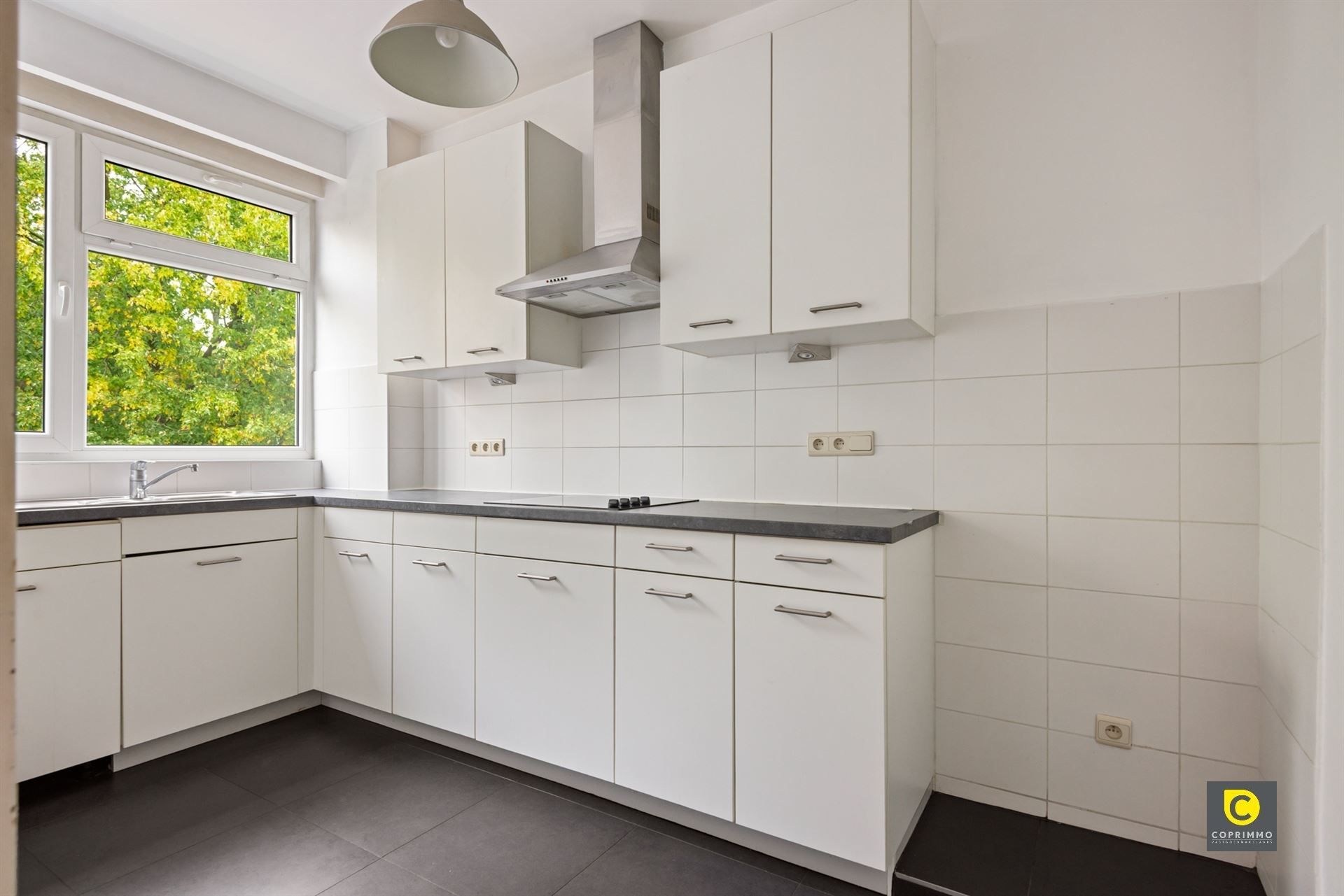 Instapklaar appartement te Berchem foto 5