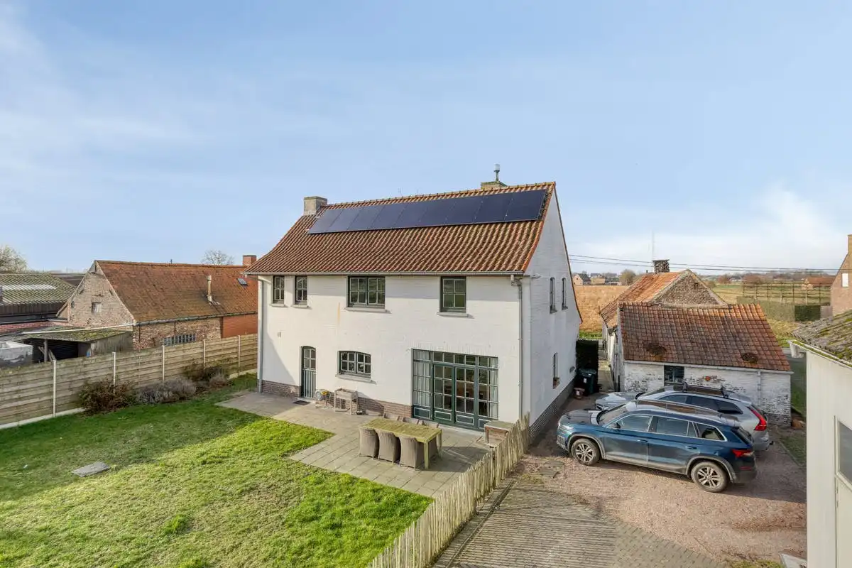 Huis met 4 slaapkamers en atelier te koop in Avelgem foto 3