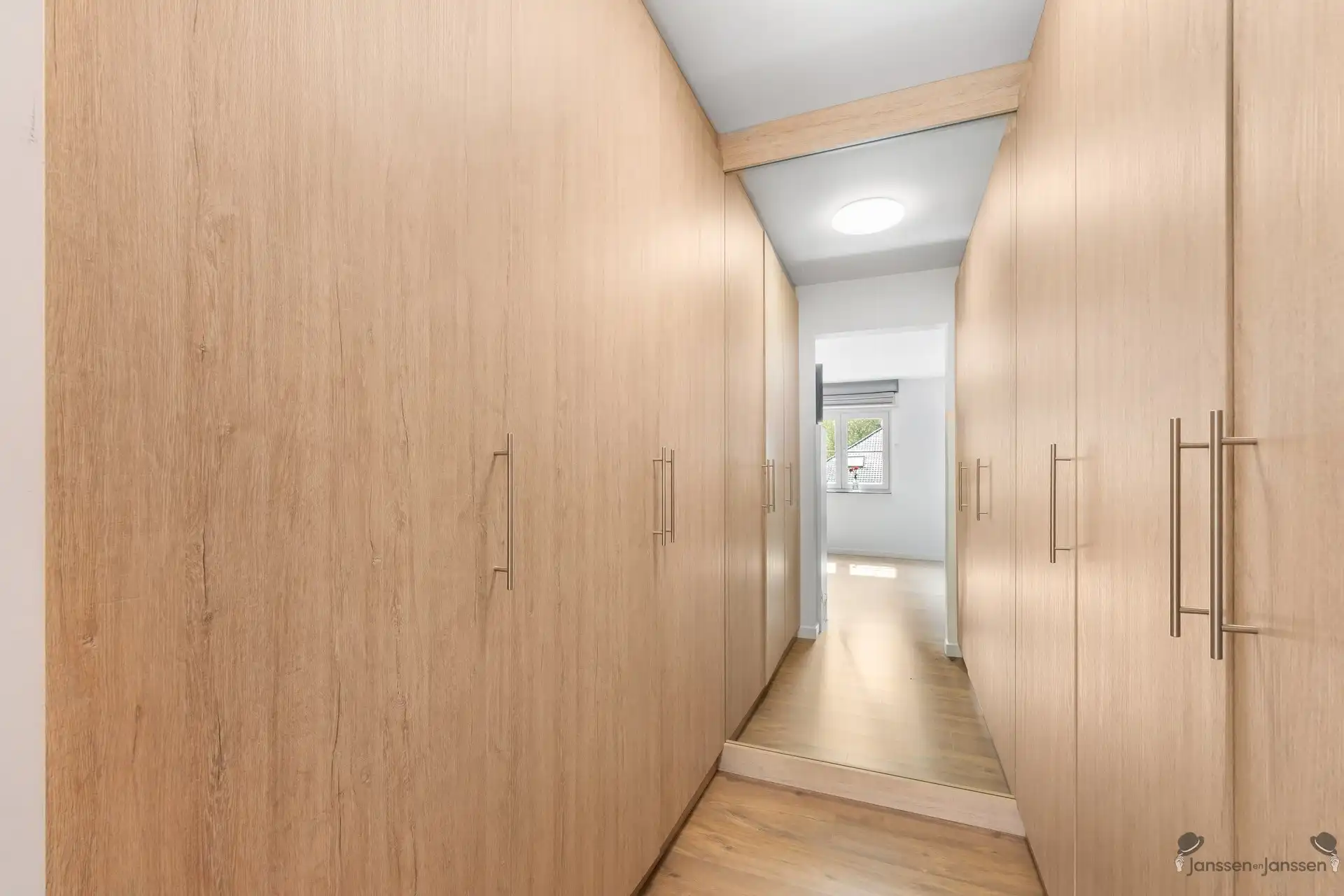 Instapklare halfopen bebouwing met EPC A op toplocatie in Schilde foto 9