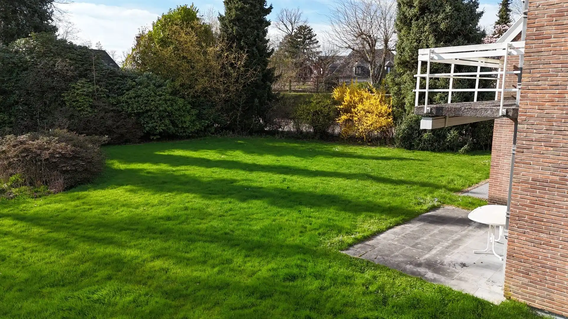 Fantastisch gelegen villa met heel veel lichtinval foto 30