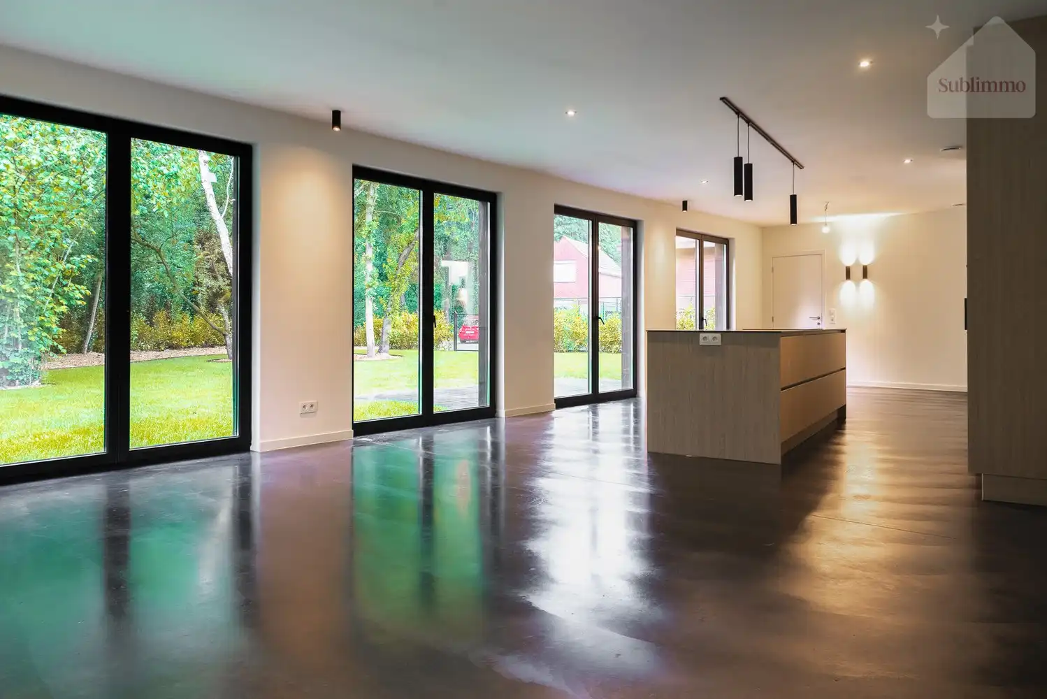 Volledig gerenoveerde karakterwoning met prachtige aangelegde tuin, polyvalente ruimte en 3 slaapkamers foto 4