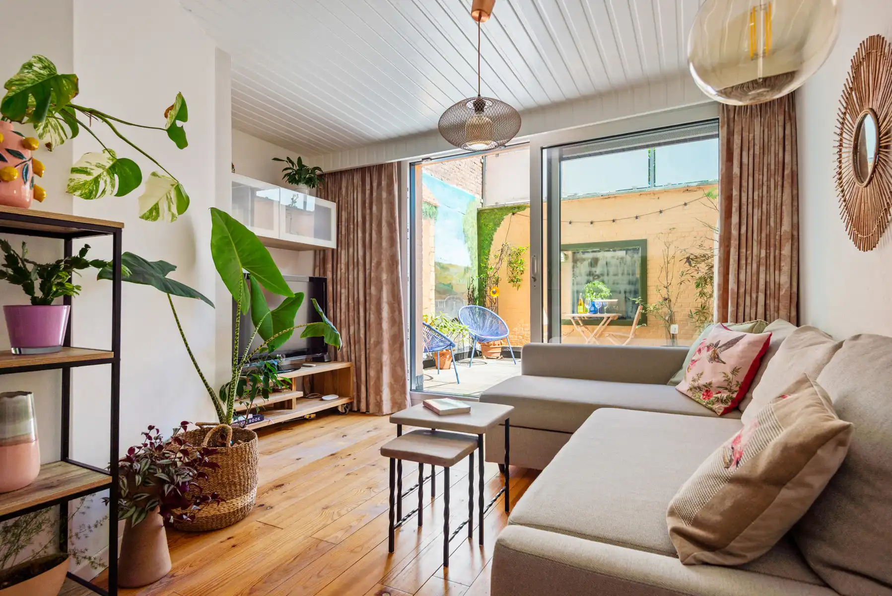 Appartement te koop foto {{pictureIndex}}