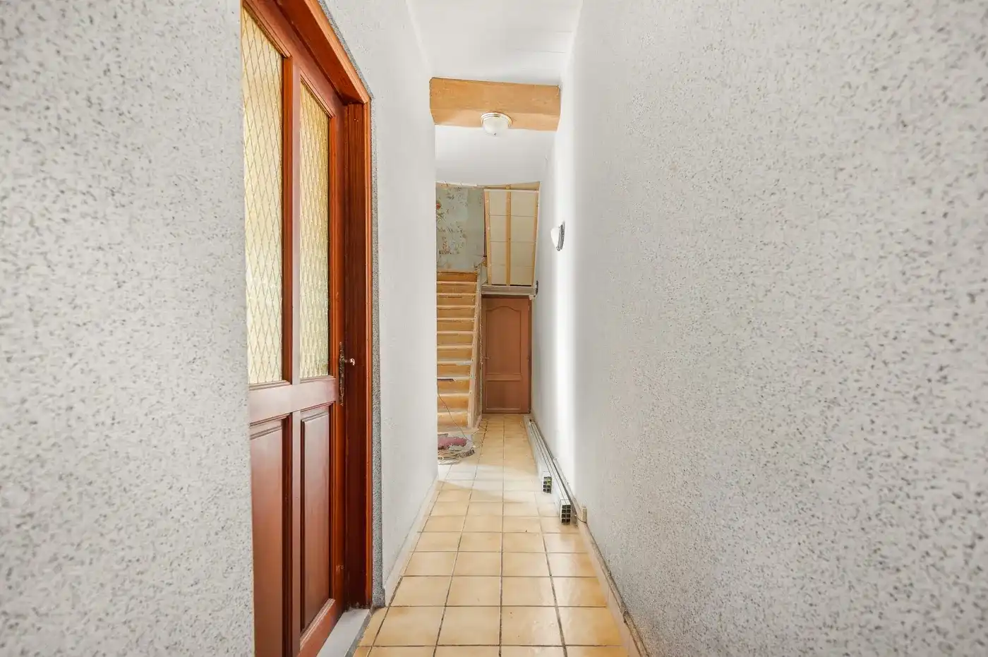 Verder te renoveren woning met grote hangar met 3 slpks foto 7