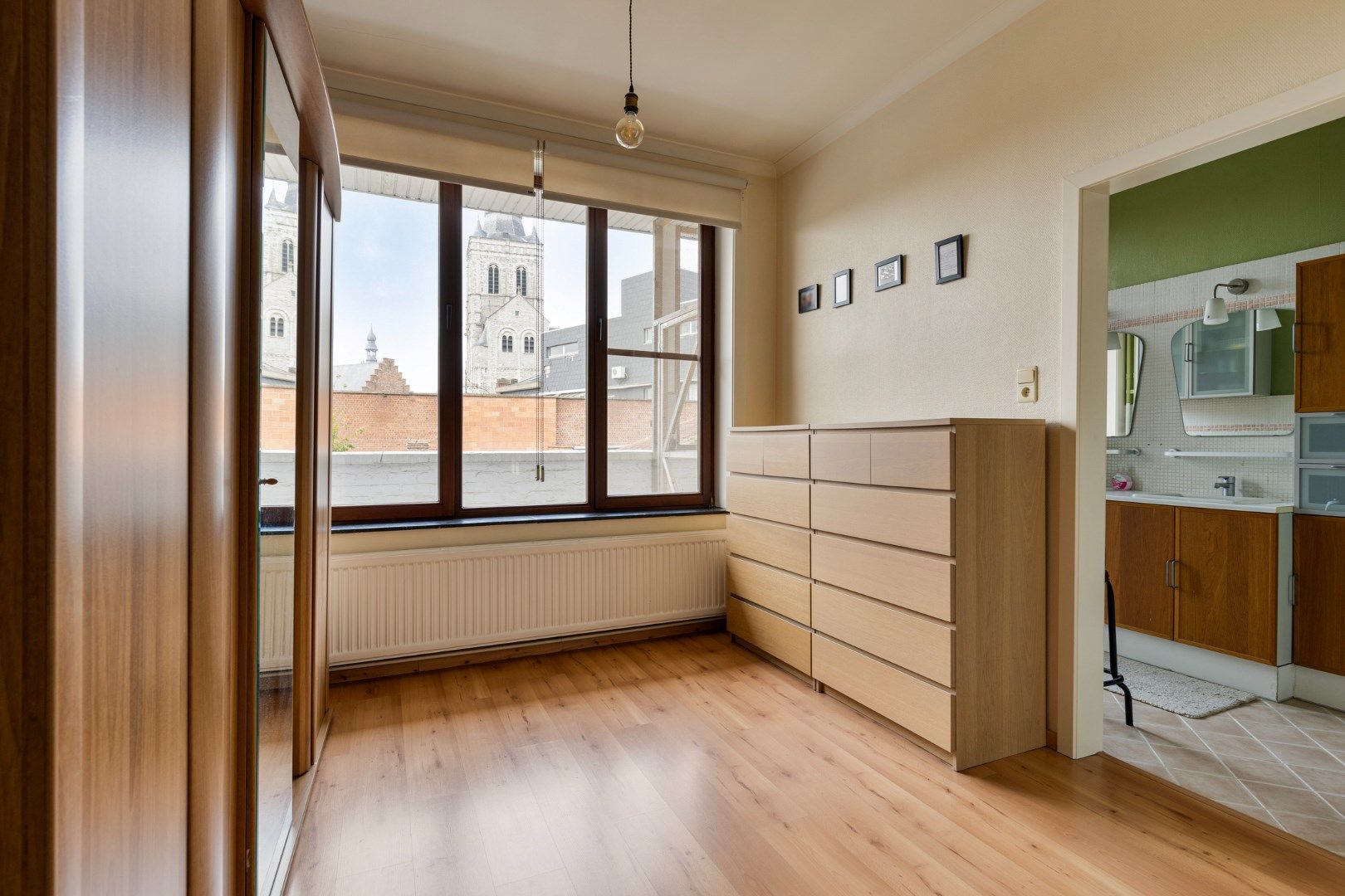 Prachtige duplex met 2 grote slaapkamers, 2 badkamers en 2 terrassen foto 19